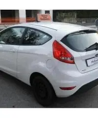 FORD Fiesta + 1.2 60CV 3 porte OK NEOPATENTATI - 3