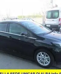 FORD Focus 1.6 120 CV GPL Titanium - 2