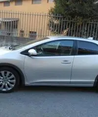 HONDA Civic 1.6 i-DTEC Lifestyle - 2