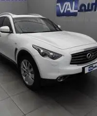 INFINITI FX30 D BLACK AND WHITE EDITION CV238-Garantita 12 mesi!