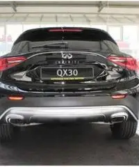 INFINITI QX30 2.2 diesel DCT AWD Premium +Tetto pano +Navig +"18 - 3