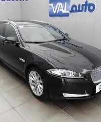 JAGUAR XF 2.2 D SPORTBRAKE LUXURY CV200 - Pochi chilometri!!