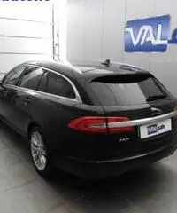 JAGUAR XF 2.2 D SPORTBRAKE LUXURY CV200 - Pochi chilometri!! - 5