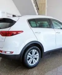 KIA Sportage 1.7 CRDI 2WD +Tetto+Navig+telecamera+Pelle - 3