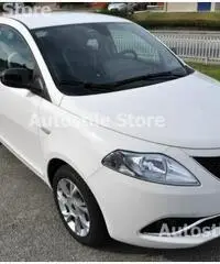 LANCIA Ypsilon 1.2 69 CV 5 porte GPL Ecochic Gold - 3