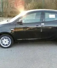 LANCIA Ypsilon 1.2 69 CV 5 porte Silver - 7