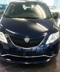 LANCIA Ypsilon 1.2 69 CV 5 porte Silver - 5