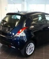 LANCIA Ypsilon 1.2 69 CV 5 porte Silver - 8