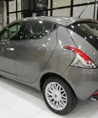 LANCIA Ypsilon 1.2 69 CV 5 porte Gold - 3