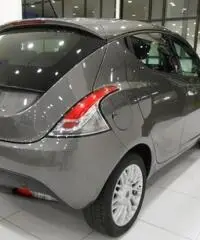 LANCIA Ypsilon 1.2 69 CV 5 porte Gold - 5