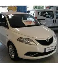 LANCIA Ypsilon 1.2 69 CV 5 porte Silver MOD.NUOVO OK NEOPATENTATI - 2