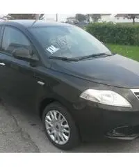 LANCIA Ypsilon 1.2 69 CV 5 porte Silver