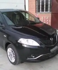 LANCIA Ypsilon 1.3 MJT 16V 95 CV KM0 5 porte S&S Silver - 3