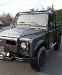 LAND ROVER Defender 90 2.4 TD4 Pick-up S