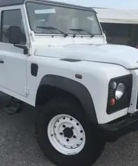 LAND ROVER Defender 90 2.2 TD4 Station Wagon  N1 - 3