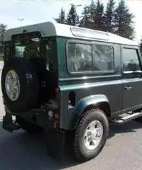 LAND ROVER Defender 90 2.2 TD4 Station Wagon SE  N1 - 4