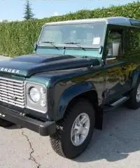 LAND ROVER Defender 90 2.2 TD4 Station Wagon SE  N1 - 9