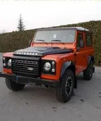 LAND ROVER Defender 90 2.2 TD4 Station Wagon Adventure Edition N1