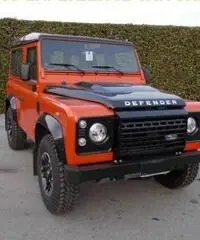 LAND ROVER Defender 90 2.2 TD4 Station Wagon Adventure Edition N1 - 3