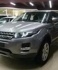 LAND ROVER Range Rover Evoque 2.2 TD4 5p. Pure