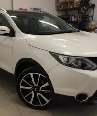 NISSAN Qashqai 1.5 dCi Tekna +Tetto Pan.+Navig+Telecam.+"19