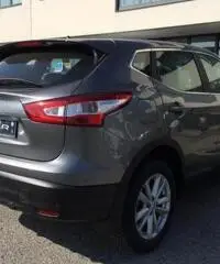 NISSAN Qashqai 1.6 dCi 2WD Connecta + Acenta + X-Tronic CVT +NAVI - 10