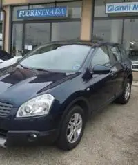 NISSAN Qashqai 2.0 dCi DPF 4WD Tekna