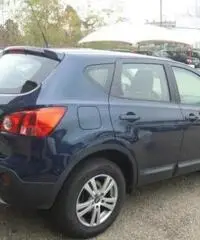 NISSAN Qashqai 2.0 dCi DPF 4WD Tekna - 3