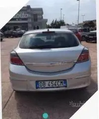 OPEL Astra gtc - 2006 GPL - 2