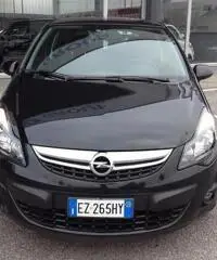 Opel Corsa 1.2 gpl tech 3p PARI AL NUOVO - 2