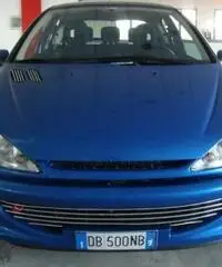 PEUGEOT 206 1.6 HDi FAP 3p. XS Line - 6