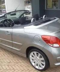 PEUGEOT 207 1.6 8V HDi 112CV CC Active - 8