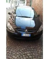 Peugeot 307 tenuto molto bene full optional diesel