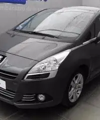 PEUGEOT 5008 1.6 HDi TECNO CV110 NO GARANZIA!!!! - 2