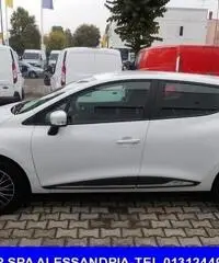 RENAULT Clio 1.2 75CV 5 porte GPL Live  KM 11000 -PARI AL NUOVO - 4