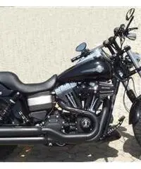 Davidson modello Dyna Fat Bob FXDF Dark Custom