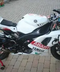 Yamaha r1 solo pista - 2