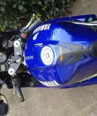 Yamaha r1 1998 - 4