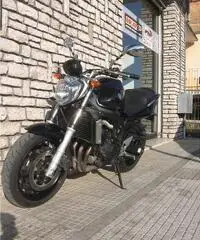 YAMAHA FZ6 - 4