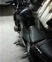 Kawasaki Z750 nera con 16000 km