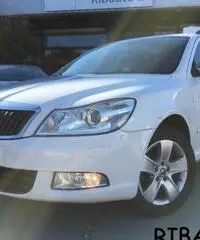 SKODA Octavia 1.6 TDI CR F.AP. DSG Wagon Ambition