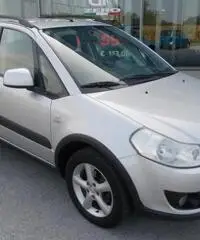 SUZUKI SX4 1.9 DDiS 4WD Outdoor Line - 3