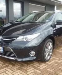 TOYOTA Auris Touring Sports 1.8 Hybrid Lounge