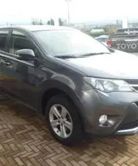 TOYOTA RAV 4 RAV4 2.0 D-4D 2WD STYLE - 2