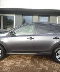 TOYOTA RAV 4 RAV4 2.0 D-4D 2WD STYLE - 4