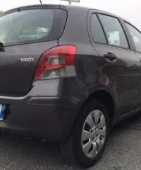 TOYOTA Yaris 1.0 5 porte Now - 4