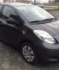 TOYOTA Yaris 1.0 5 porte Now - 6