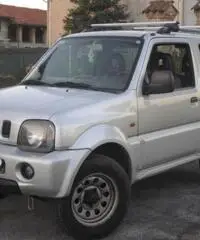 vendo auto suzuki jimny