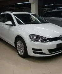 VOLKSWAGEN Golf Variant 1.6 TDI 105 CV Trendline BlueMotion