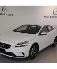 Volvo V40 D2 R-design Momentum - KM0